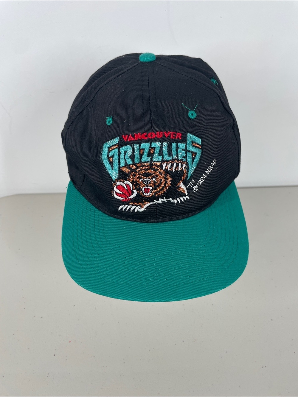 Vintage Vancouver Grizzlies 1994 RARE Black & Teal NBA Snapback Hat Adult Cap